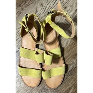 Frye and Co. Evie 2 Band Sandal Ankle Strap Flat Boho Sandal Lime Suede 7.5